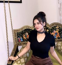 Rabeeka - puta in Dubai