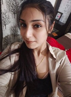 Rabiya Escort Live Meet - escort in Chandigarh Photo 1 of 2