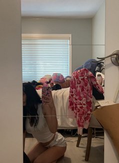 Racheal - escort in Okinawa Island Photo 3 of 3