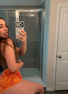 Racheal - escort in Okinawa Island Photo 3 of 4