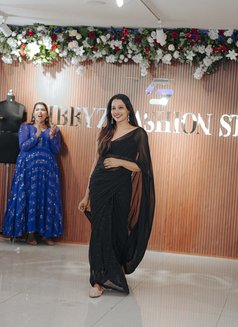 Rachel - escort in Bangalore Photo 1 of 3