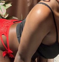 Amanda - wet pussy Squirter - puta in Kampala