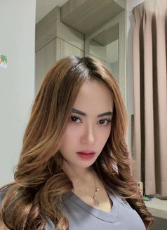 Rachel - escort in Jakarta Photo 2 of 14