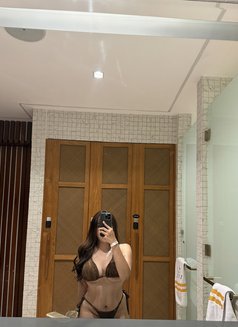 Rachelia - escort in Bali Photo 3 of 4