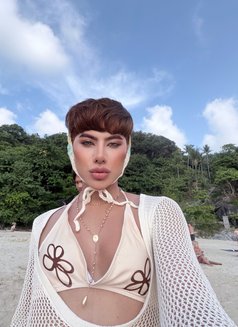 Rachell - masseuse in Abu Dhabi Photo 5 of 6