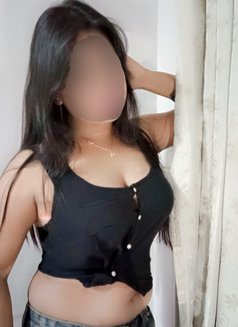 Radha - escort in Pune Photo 2 of 5