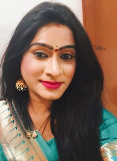 Radha - Transsexual escort in Hyderabad Photo 2 of 3