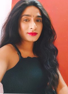 Radha - Transsexual escort in Hyderabad Photo 2 of 3