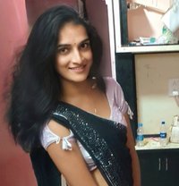 Radha Reddy - Acompañantes transexual in Hyderabad
