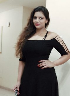Radhika Big Busty Girl - escort in Dubai Photo 2 of 5
