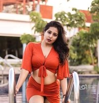 Radhika Independent Vip Model - puta in Gurgaon