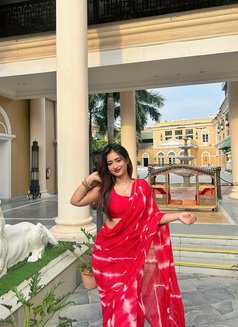 Radhika - puta in Visakhapatnam Photo 1 of 3