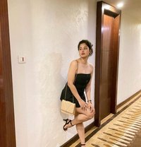 Radhika Escort Service - puta in Ahmedabad Photo 1 of 2