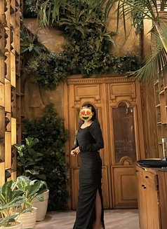 Radhika Gfe - puta in Dubai Photo 4 of 8