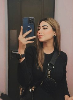 Radhika High Class Model - escort in Abu Dhabi Photo 2 of 6