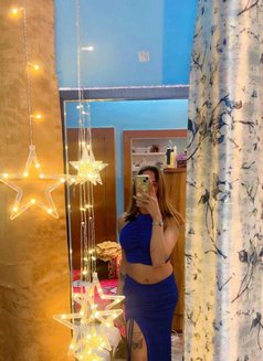 Radhika Hot - Transsexual adult performer in Lucknow Photo 2 of 8