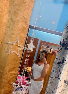 Radhika Hot - Transsexual adult performer in Lucknow Photo 3 of 8