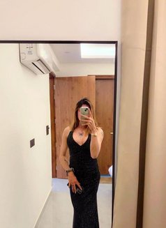 Radhika Hot - Transsexual adult performer in Lucknow Photo 6 of 8