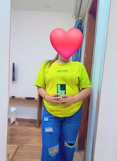Radhika in full service &cam service - escort in Noida Photo 9 of 12
