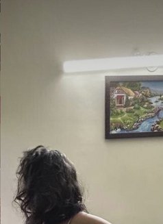 Radhika - puta in Bangalore Photo 2 of 3