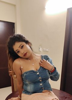 Radhika - escort in Bangalore Photo 6 of 8