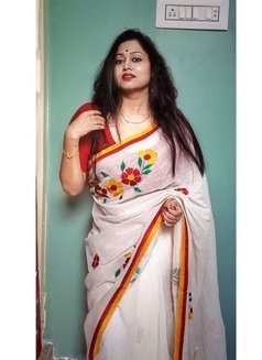 Radhika - escort in Bangalore Photo 2 of 3