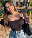 Radhika - puta in Dubai Photo 1 of 4