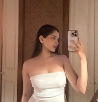 ꧁☆♧🦋 Radhika ༻♧☆꧂ - escort in Mumbai Photo 1 of 4