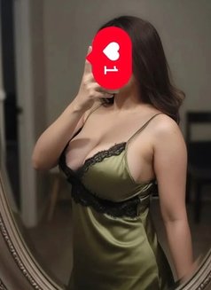 Radhika - escort in Mumbai Photo 1 of 7