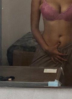 Radhika - escort in Mumbai Photo 5 of 7