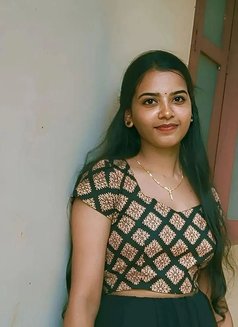 Radhika - escort in Tirupati Photo 1 of 4