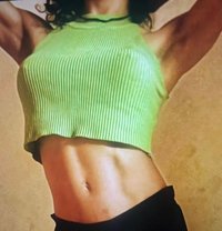 Radhika - Masajista in New Delhi