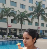 Radhika indipendent & meet webcam - escort in Mumbai