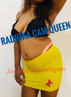 RADHIKA LIVE CAM QUEEN 🫅 - adult performer in Colombo Photo 18 of 19