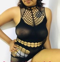 RADHIKA LIVE SHOWS - adult performer in Colombo