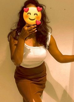 Radhika real meet❣️ & nude web cam❣️ - escort in Hyderabad Photo 2 of 3