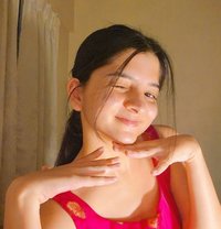 Radhika Service - puta in Bangalore