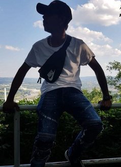 RADHIKA - Male escort in Colombo Photo 4 of 8