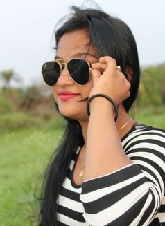 🦋🦋Radhika Web Cam aa Real - puta in Mumbai Photo 1 of 1