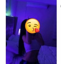 Mistress Radika Sharma - puta in New Delhi