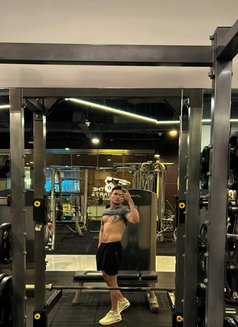 Radja - Acompañantes masculino in Jakarta Photo 1 of 5