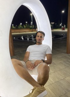 Rafa - Male escort in Dubai Photo 2 of 3