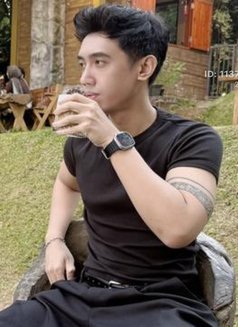 Rafan in Jakarta - Male escort in Jakarta Photo 2 of 5