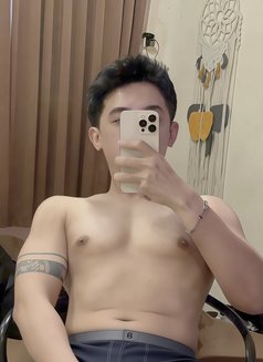 Rafan in Jakarta - Male escort in Jakarta Photo 3 of 5