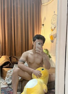 Rafan in Jakarta - Male escort in Jakarta Photo 4 of 5