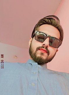 Rafay Ali Khan - Male escort in Karāchi Photo 1 of 1