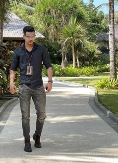 Raffi Nice Men for Pleasure Satisfaction - Male escort in Kuala Lumpur Photo 3 of 5