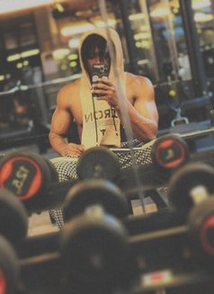 Raffy - Male escort in Dubai Photo 3 of 3