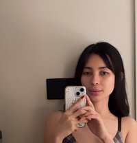 Rafu - puta in Singapore