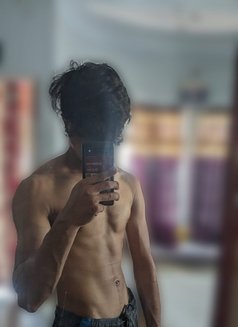 Raghav - Acompañantes masculino in Mumbai Photo 2 of 4